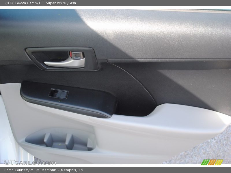 Super White / Ash 2014 Toyota Camry LE