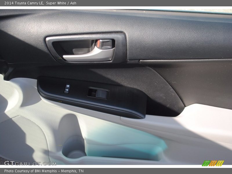 Super White / Ash 2014 Toyota Camry LE