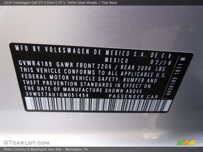 Reflex Silver Metallic / Titan Black 2016 Volkswagen Golf GTI 4 Door 2.0T S