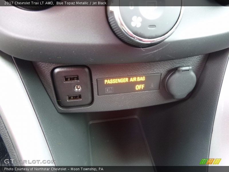 Blue Topaz Metallic / Jet Black 2017 Chevrolet Trax LT AWD