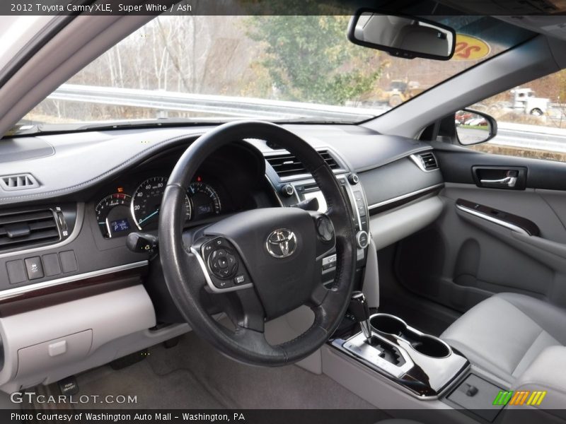 Super White / Ash 2012 Toyota Camry XLE