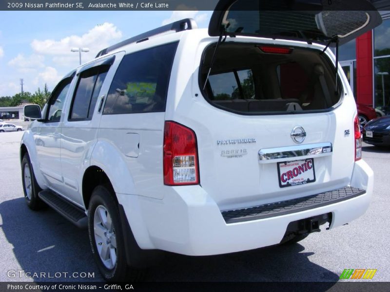 Avalanche White / Cafe Latte 2009 Nissan Pathfinder SE
