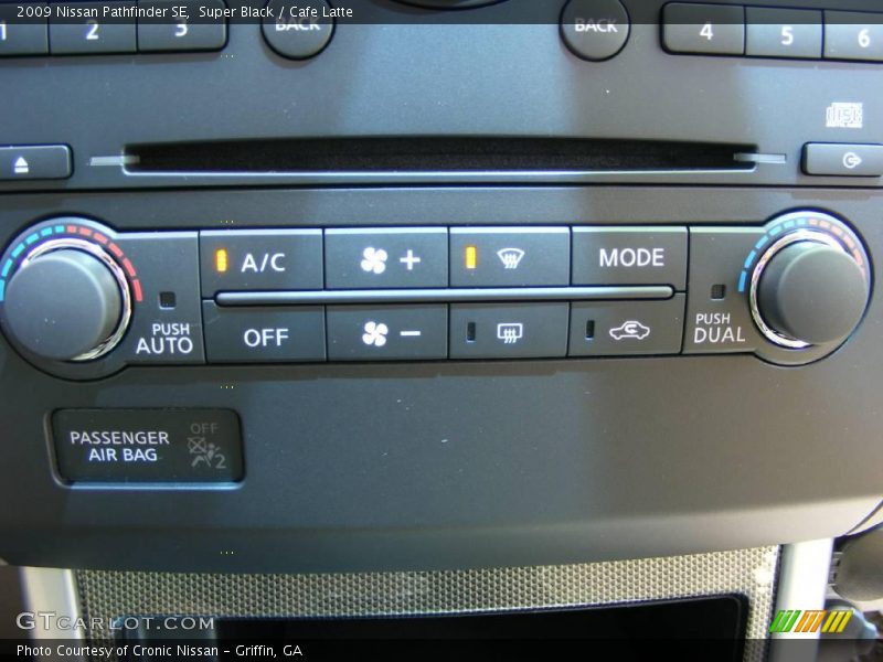 Super Black / Cafe Latte 2009 Nissan Pathfinder SE