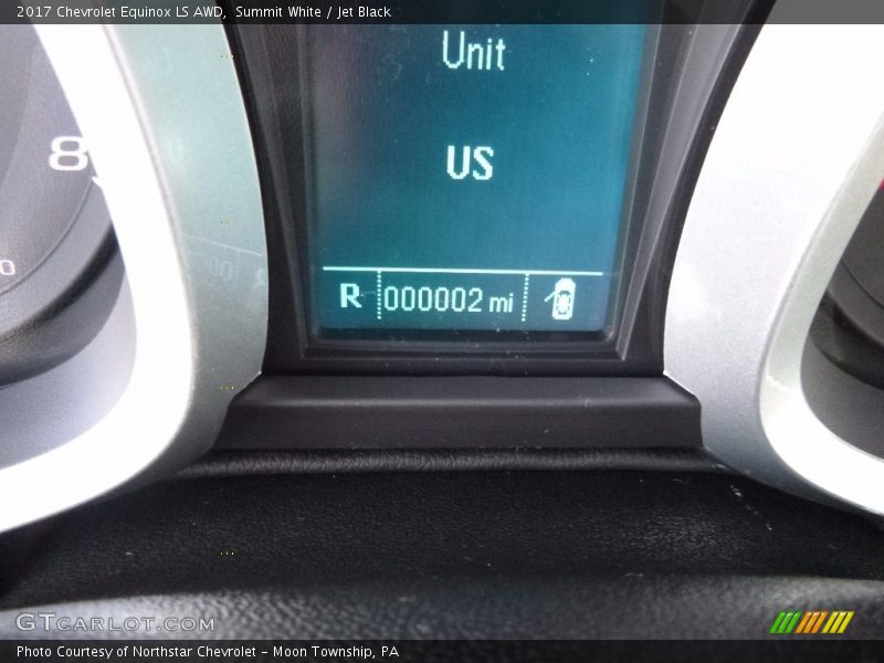 Summit White / Jet Black 2017 Chevrolet Equinox LS AWD
