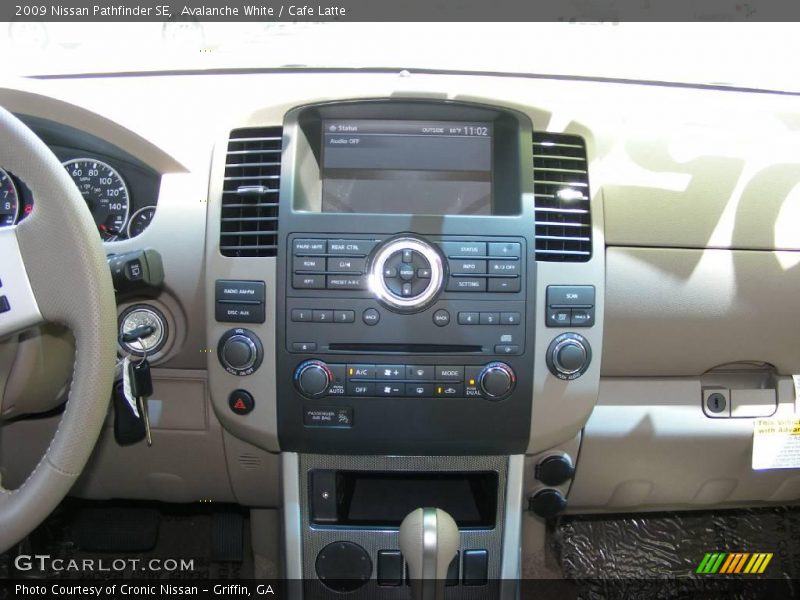 Avalanche White / Cafe Latte 2009 Nissan Pathfinder SE