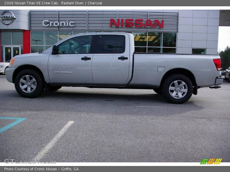 Radiant Silver / Charcoal 2009 Nissan Titan XE Crew Cab