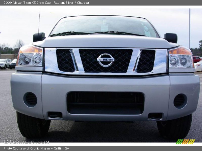 Radiant Silver / Charcoal 2009 Nissan Titan XE Crew Cab