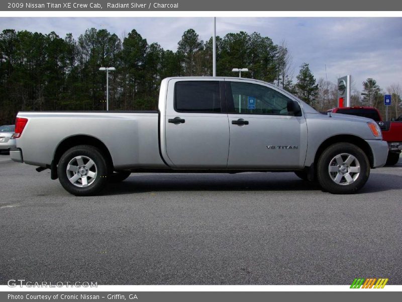 Radiant Silver / Charcoal 2009 Nissan Titan XE Crew Cab