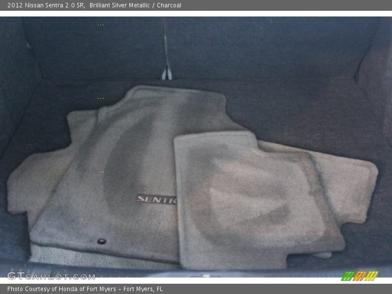 Brilliant Silver Metallic / Charcoal 2012 Nissan Sentra 2.0 SR