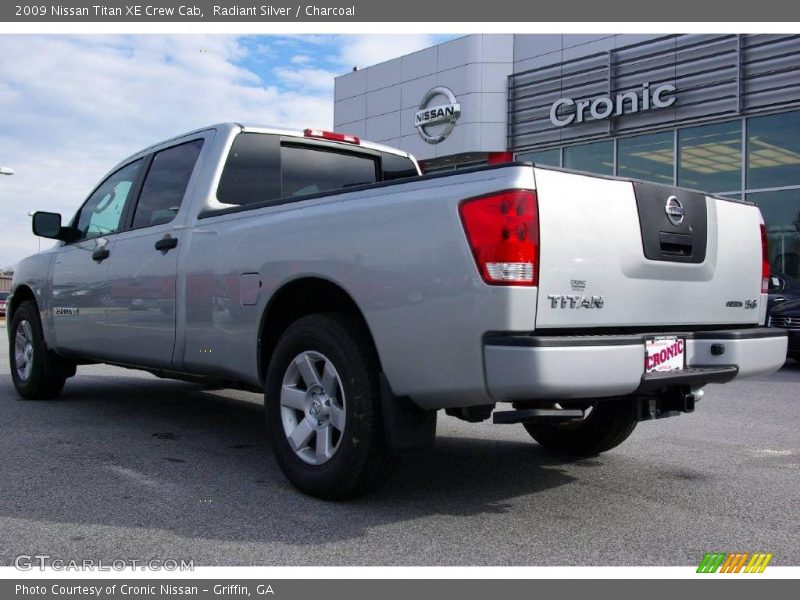 Radiant Silver / Charcoal 2009 Nissan Titan XE Crew Cab