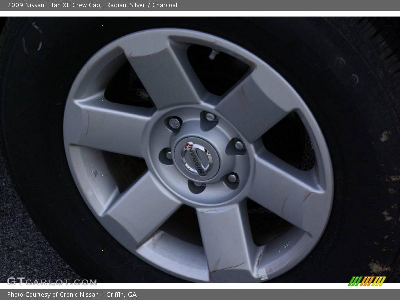 Radiant Silver / Charcoal 2009 Nissan Titan XE Crew Cab