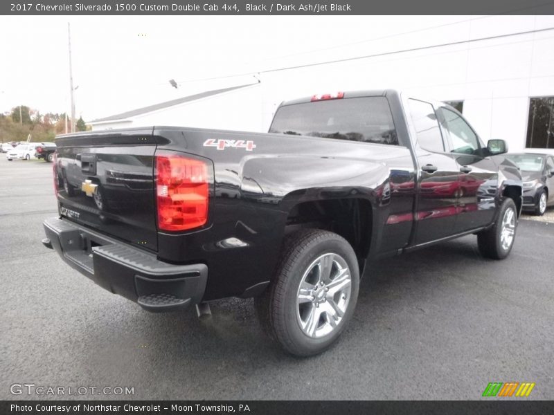 Black / Dark Ash/Jet Black 2017 Chevrolet Silverado 1500 Custom Double Cab 4x4