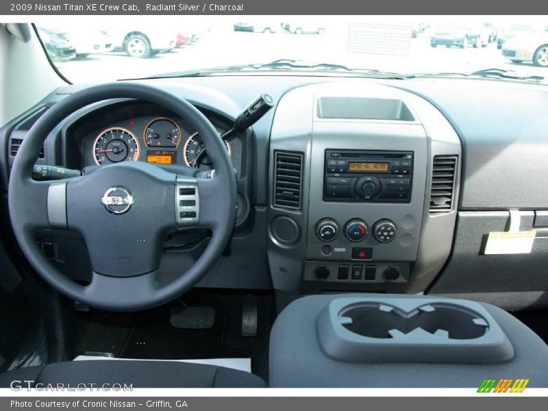 Radiant Silver / Charcoal 2009 Nissan Titan XE Crew Cab