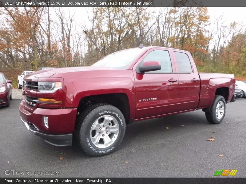 Front 3/4 View of 2017 Silverado 1500 LT Double Cab 4x4