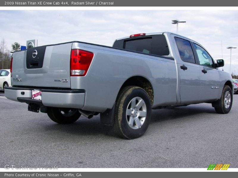 Radiant Silver / Charcoal 2009 Nissan Titan XE Crew Cab 4x4