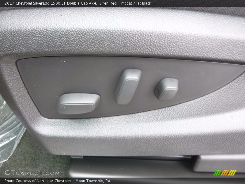 Controls of 2017 Silverado 1500 LT Double Cab 4x4