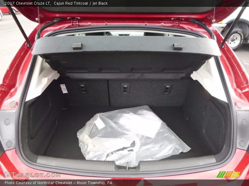 Cajun Red Tintcoat / Jet Black 2017 Chevrolet Cruze LT
