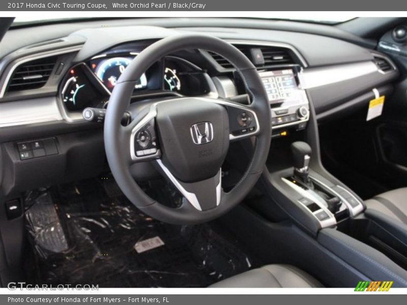 Dashboard of 2017 Civic Touring Coupe