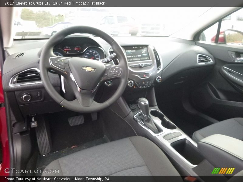 Cajun Red Tintcoat / Jet Black 2017 Chevrolet Cruze LT