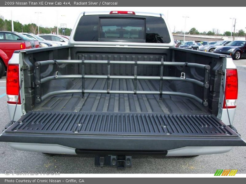 Radiant Silver / Charcoal 2009 Nissan Titan XE Crew Cab 4x4