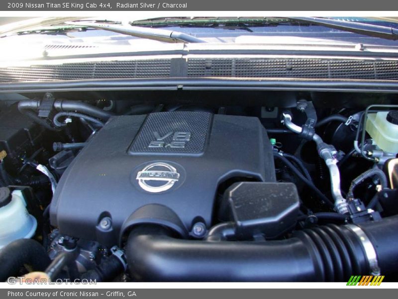 Radiant Silver / Charcoal 2009 Nissan Titan SE King Cab 4x4