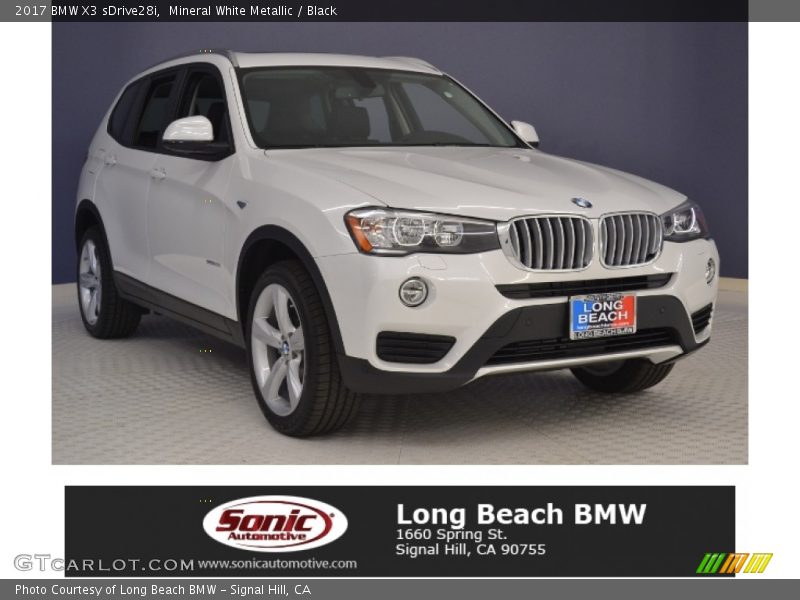 Mineral White Metallic / Black 2017 BMW X3 sDrive28i