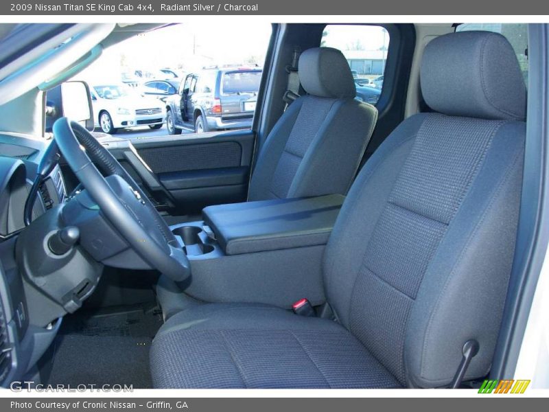 Radiant Silver / Charcoal 2009 Nissan Titan SE King Cab 4x4