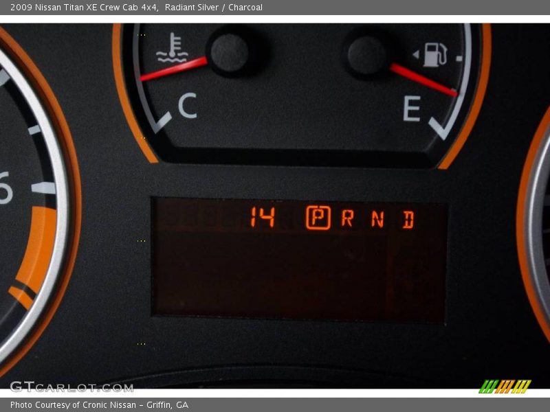 Radiant Silver / Charcoal 2009 Nissan Titan XE Crew Cab 4x4