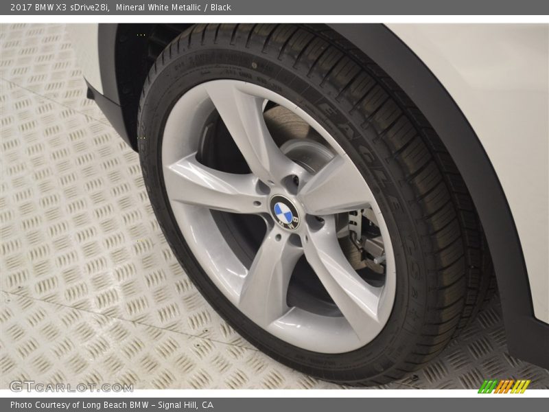 Mineral White Metallic / Black 2017 BMW X3 sDrive28i