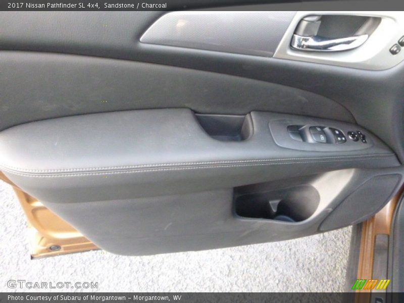 Sandstone / Charcoal 2017 Nissan Pathfinder SL 4x4