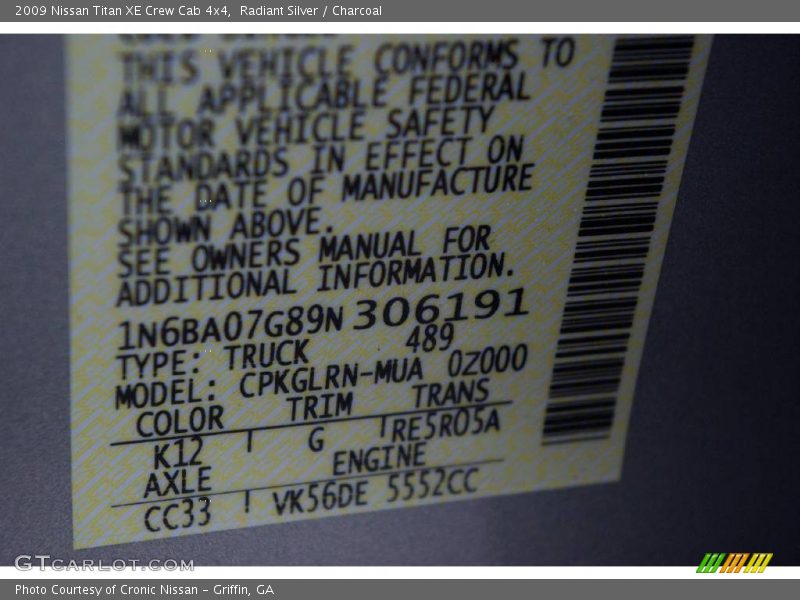 Radiant Silver / Charcoal 2009 Nissan Titan XE Crew Cab 4x4