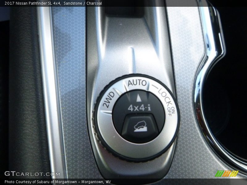 Sandstone / Charcoal 2017 Nissan Pathfinder SL 4x4