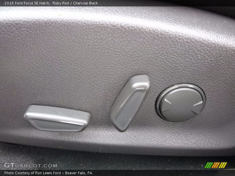 Ruby Red / Charcoal Black 2016 Ford Focus SE Hatch