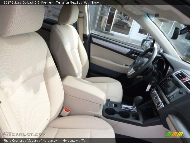 Tungsten Metallic / Warm Ivory 2017 Subaru Outback 2.5i Premium