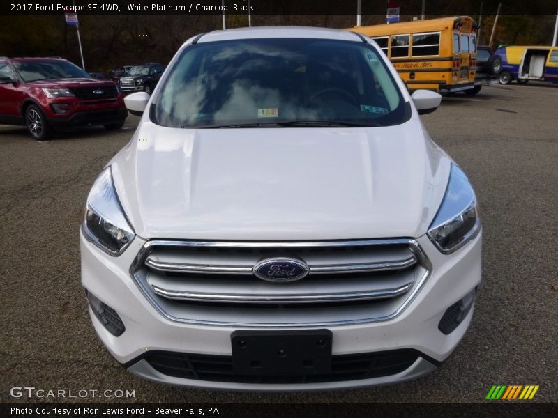 White Platinum / Charcoal Black 2017 Ford Escape SE 4WD