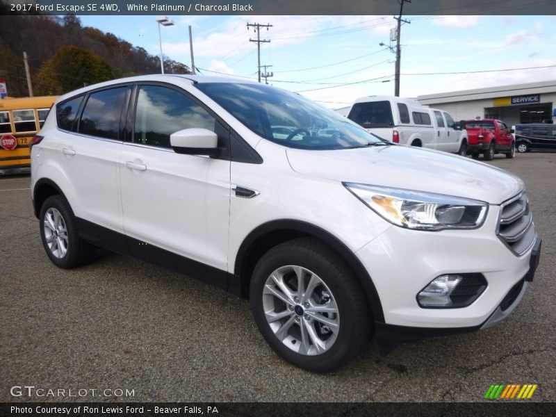White Platinum / Charcoal Black 2017 Ford Escape SE 4WD