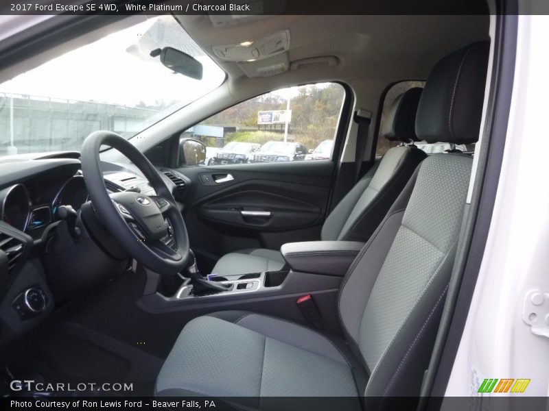 White Platinum / Charcoal Black 2017 Ford Escape SE 4WD