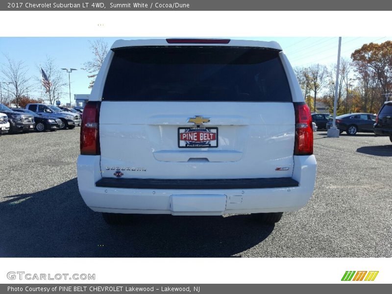 Summit White / Cocoa/Dune 2017 Chevrolet Suburban LT 4WD