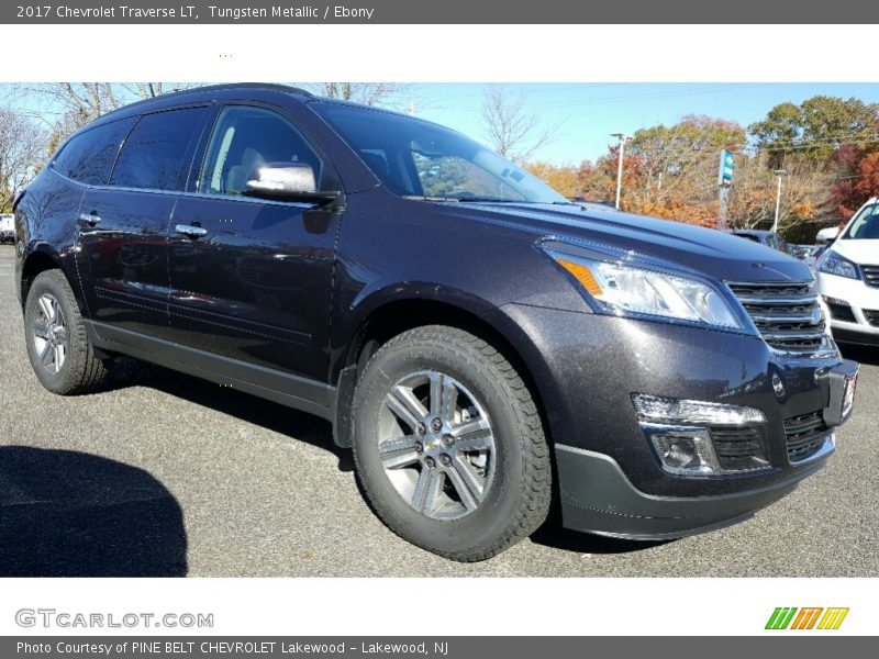 Tungsten Metallic / Ebony 2017 Chevrolet Traverse LT