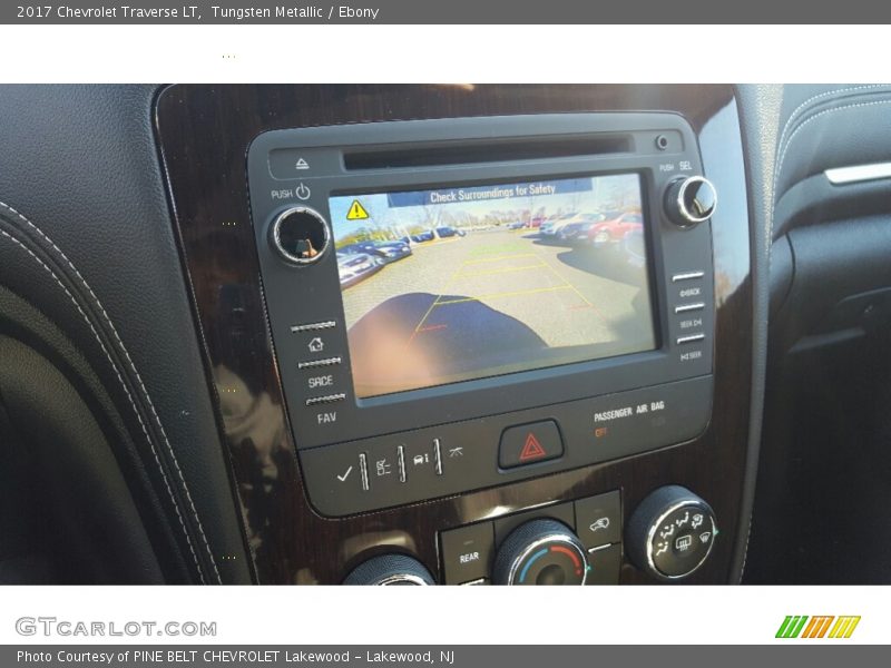 Tungsten Metallic / Ebony 2017 Chevrolet Traverse LT