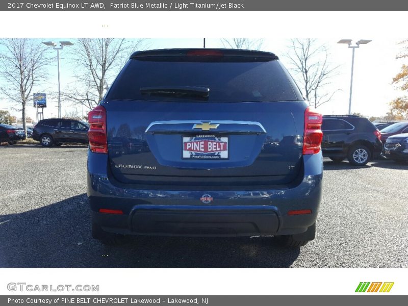 Patriot Blue Metallic / Light Titanium/Jet Black 2017 Chevrolet Equinox LT AWD