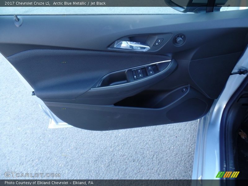 Arctic Blue Metallic / Jet Black 2017 Chevrolet Cruze LS