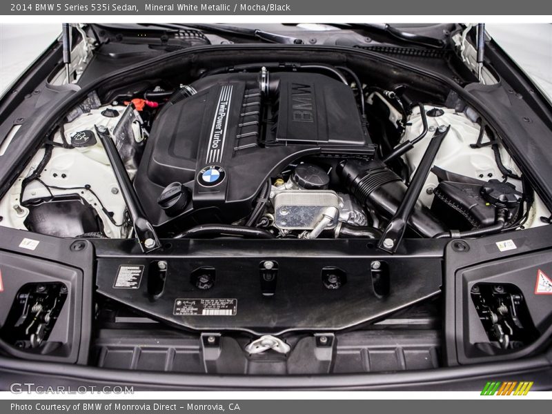 Mineral White Metallic / Mocha/Black 2014 BMW 5 Series 535i Sedan