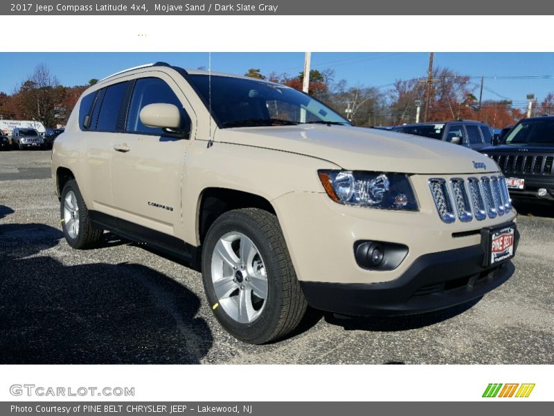 Front 3/4 View of 2017 Compass Latitude 4x4