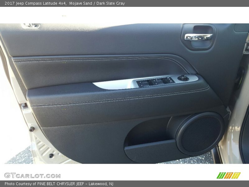 Mojave Sand / Dark Slate Gray 2017 Jeep Compass Latitude 4x4