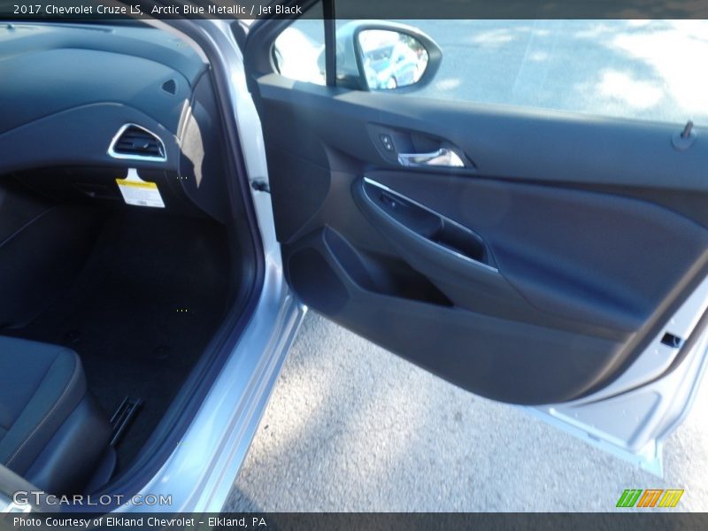 Arctic Blue Metallic / Jet Black 2017 Chevrolet Cruze LS