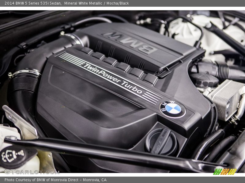 Mineral White Metallic / Mocha/Black 2014 BMW 5 Series 535i Sedan