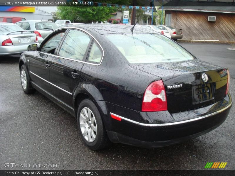 Black / Beige 2002 Volkswagen Passat GLS Sedan