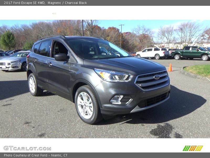 Magnetic / Charcoal Black 2017 Ford Escape SE 4WD