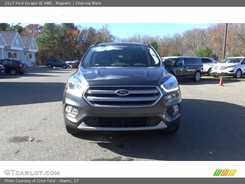 Magnetic / Charcoal Black 2017 Ford Escape SE 4WD